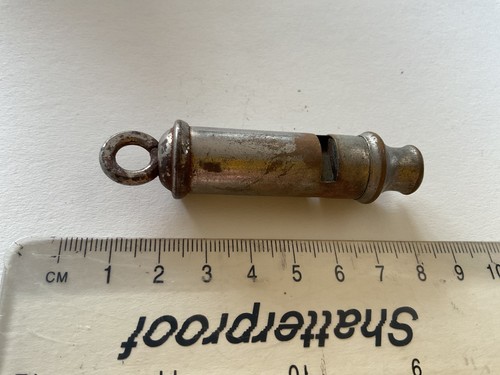 Vintage whistle ref w24 - ,