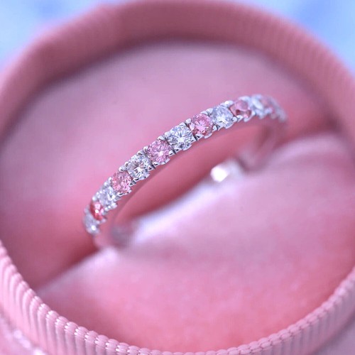 Round cut pink white - round,