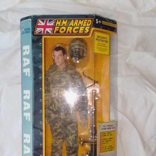 Armed forces raf regiment - h.m.,