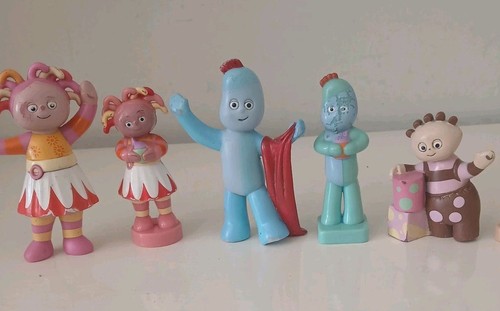 The night garden figures - in,