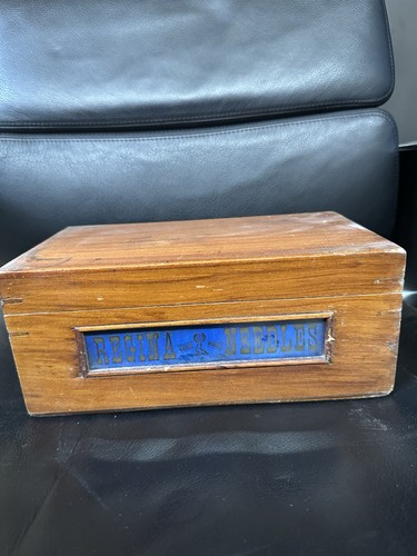 Antique regina needles wooden - needles,
