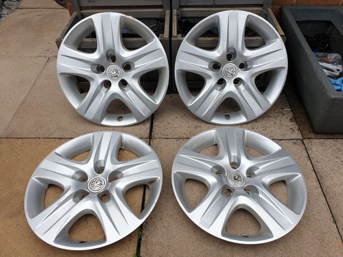 Vauxhall wheel trims - 16", hub