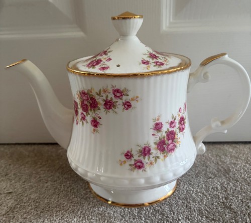 Vintage elizabethan queen - vintage, queen’s