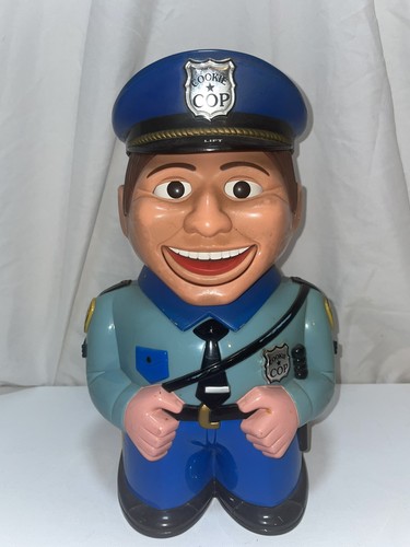 The original cookie - cookie, cop