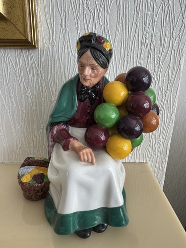 Royal doulton old - royal,