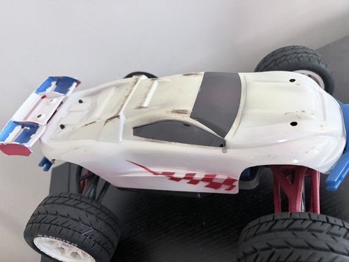 Traxxas revo vxl - 1/16,