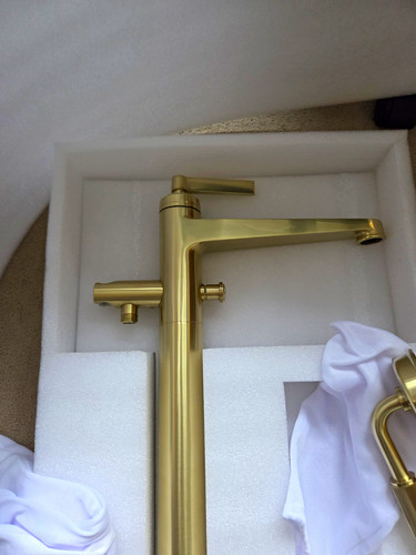 Brushed gold floor mounted - gold,