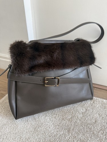 Brown bag fur tote - /, /