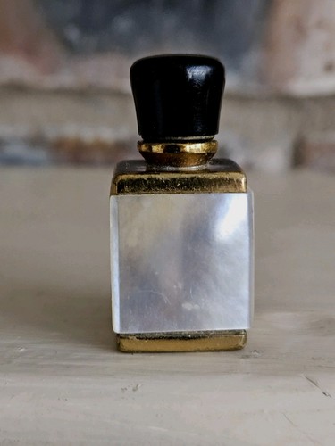 Vintage miniature perfume - miniature,