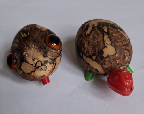 Vintage hard resin tortoise - resin, &