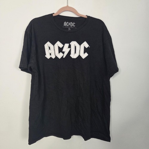 Black graphic tshirt - graphic,