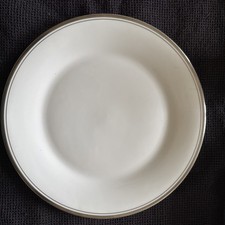 Royal Doulton: Plantinum