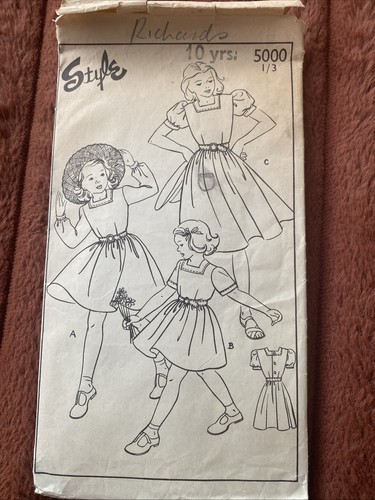 Vintage sewing pattern - sewing,