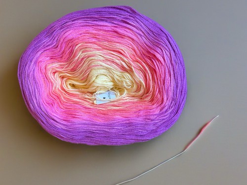 Lily yarn cake 4ply - cake,
