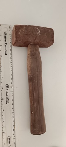 Vintage tool rock brick - 💞,