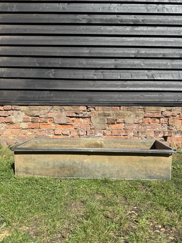 Reclaimed galvanised trough - reclaimed,