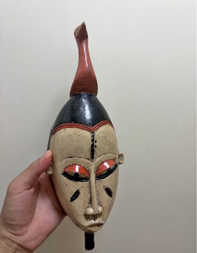 Very old hand carved - hand, african