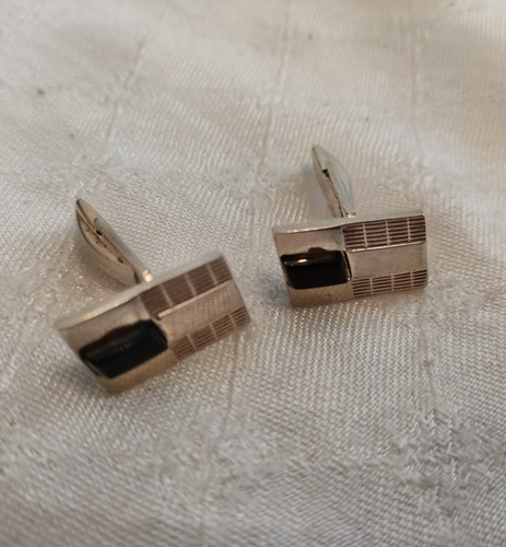 Vintage gold tone cufflinks - gold,
