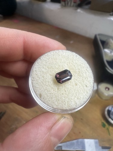Natural spinel gemstone - spinel,