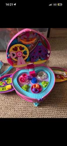 Polly pocket fairground - pocket,