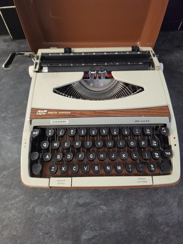 Smith corona luxe - -,