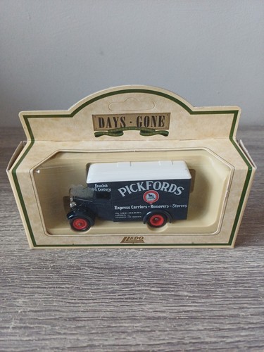 Collectable lledo die cast - lledo,