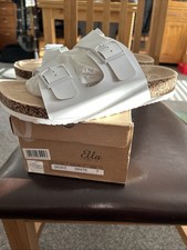 Women's Sandals Size 7