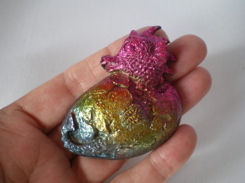 Bismuth baby dragon egg - baby,