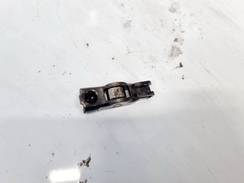 Rocker arm valve train - ,