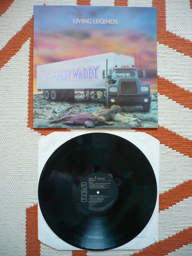 Showaddywaddy living legends - showaddywaddy,