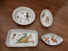 Royal Worcester Evesham Gold