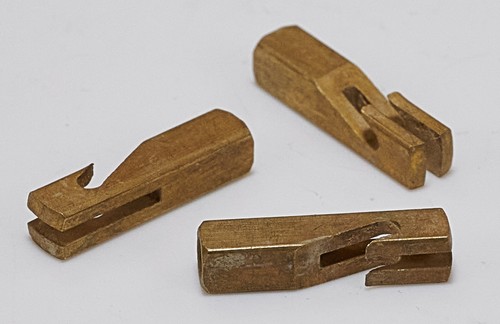 Brass pendulum hook french - 3x,