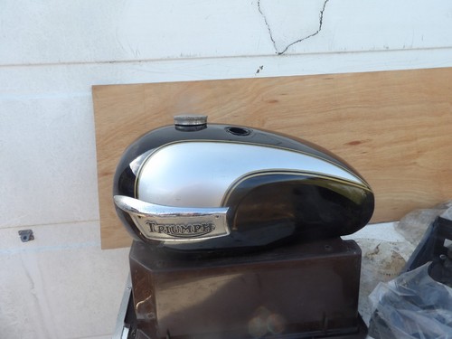 Triumph750 140 fuel tank - triumph750,
