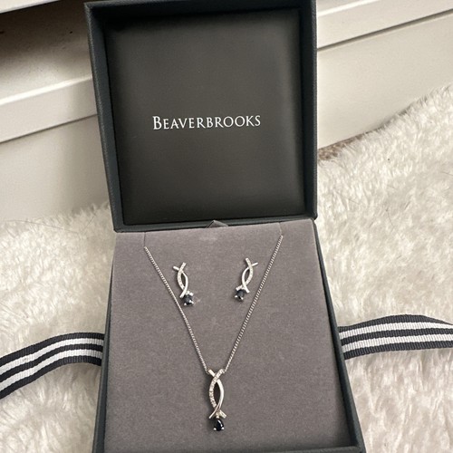 9ct white gold - white, diamond