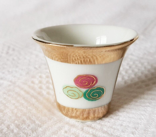 Oriental very small vase - oriental,