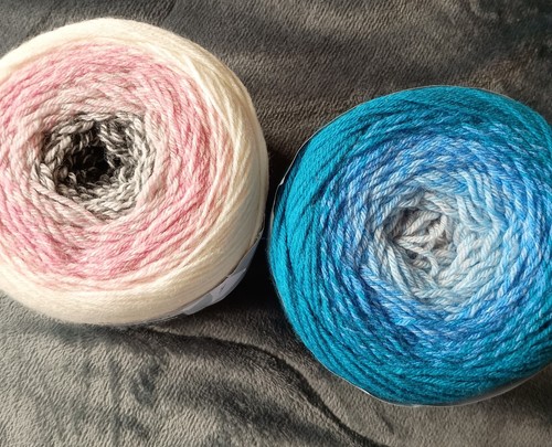 Two 225g flower merino wool - 225g,