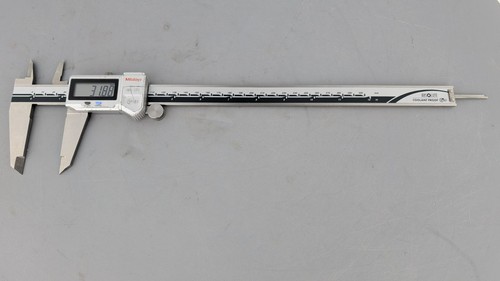 Mitutoyo digital caliper - (pa2),
