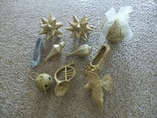 A SELECTION of 10 x CHRISTMAS