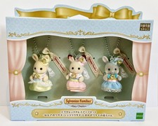 Sylvanian Families Dress Up
