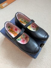 Brand New PETASIL GIRLS BLACK