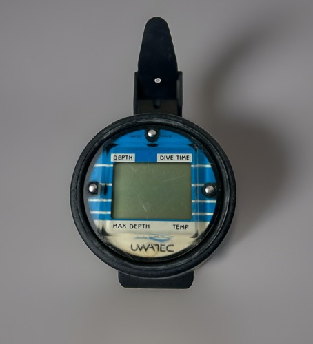 Uwatec depth gauge bottom - depth,