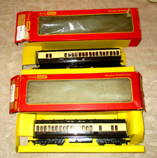 Triang Hornby, 2 x R333 GWR Clerestory Coaches Brown & Cream BOXED
