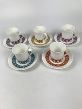 5 x tea cups and saucers set