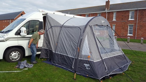 Drive away awning - away,