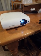 Samsung SP-L251 Projector – White – Excellent Condition – Barely Used ( 3 Hours)