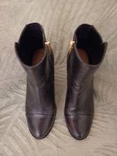 Nearly New! Clarks Women's