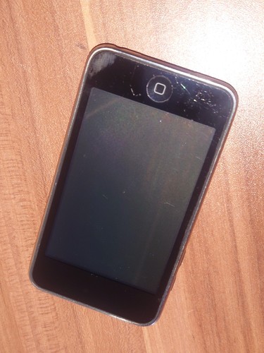 Old ipod unknown spares - old,