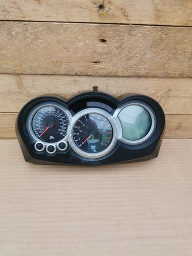 Triumph sprint speedo - st,