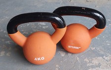 A pair of  4kg Kettlercise Kettlebells for Weight & Strength Training workout