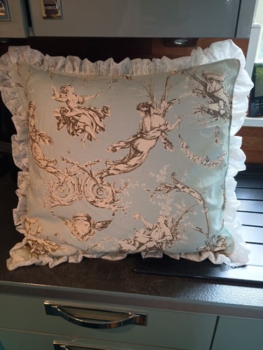 Bnwot french toile - french,